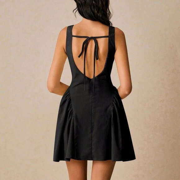 Black Casual Women's Elegant Backless Mini Dress - Picture 2 of 7
